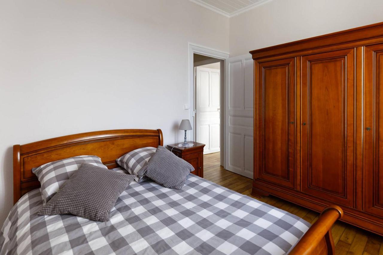 Le Cachet D'Une Maison De Centre-Bourg A 보부와-슈흐-메흐 외부 사진