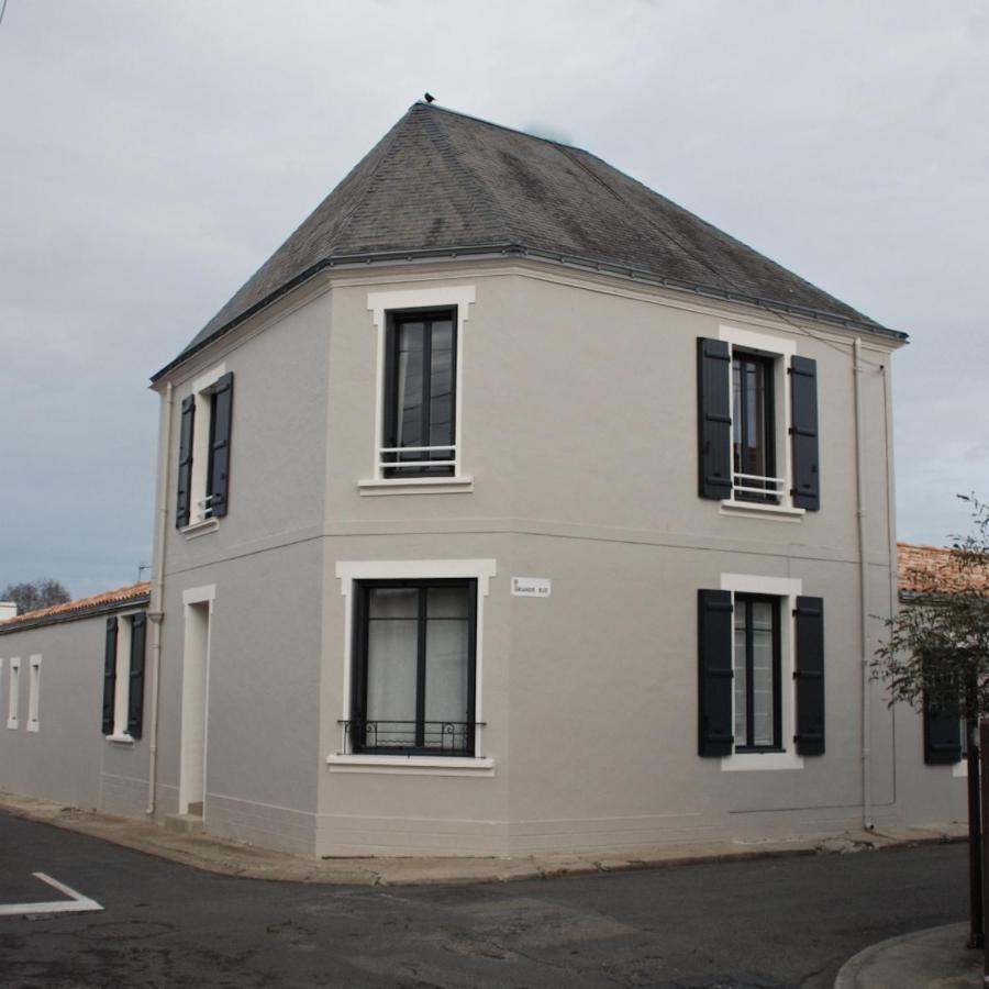 Le Cachet D'Une Maison De Centre-Bourg A 보부와-슈흐-메흐 외부 사진