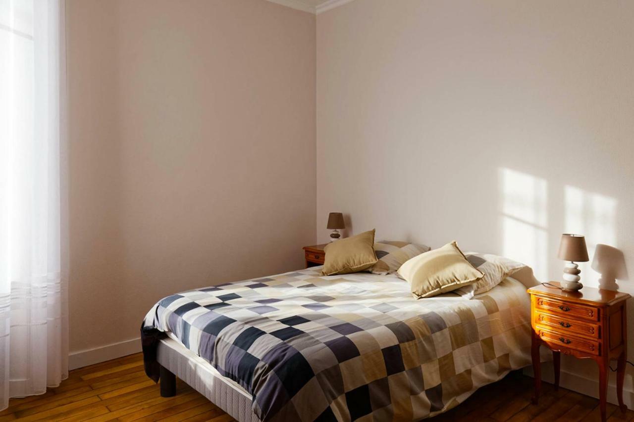 Le Cachet D'Une Maison De Centre-Bourg A 보부와-슈흐-메흐 외부 사진