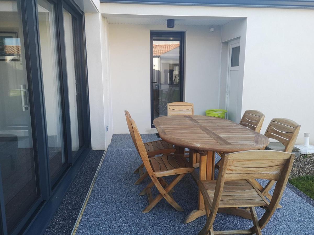 Le Cachet D'Une Maison De Centre-Bourg A 보부와-슈흐-메흐 외부 사진